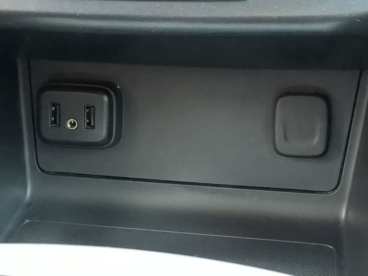 Thumbnail: 2019 Chevrolet Colorado - 30