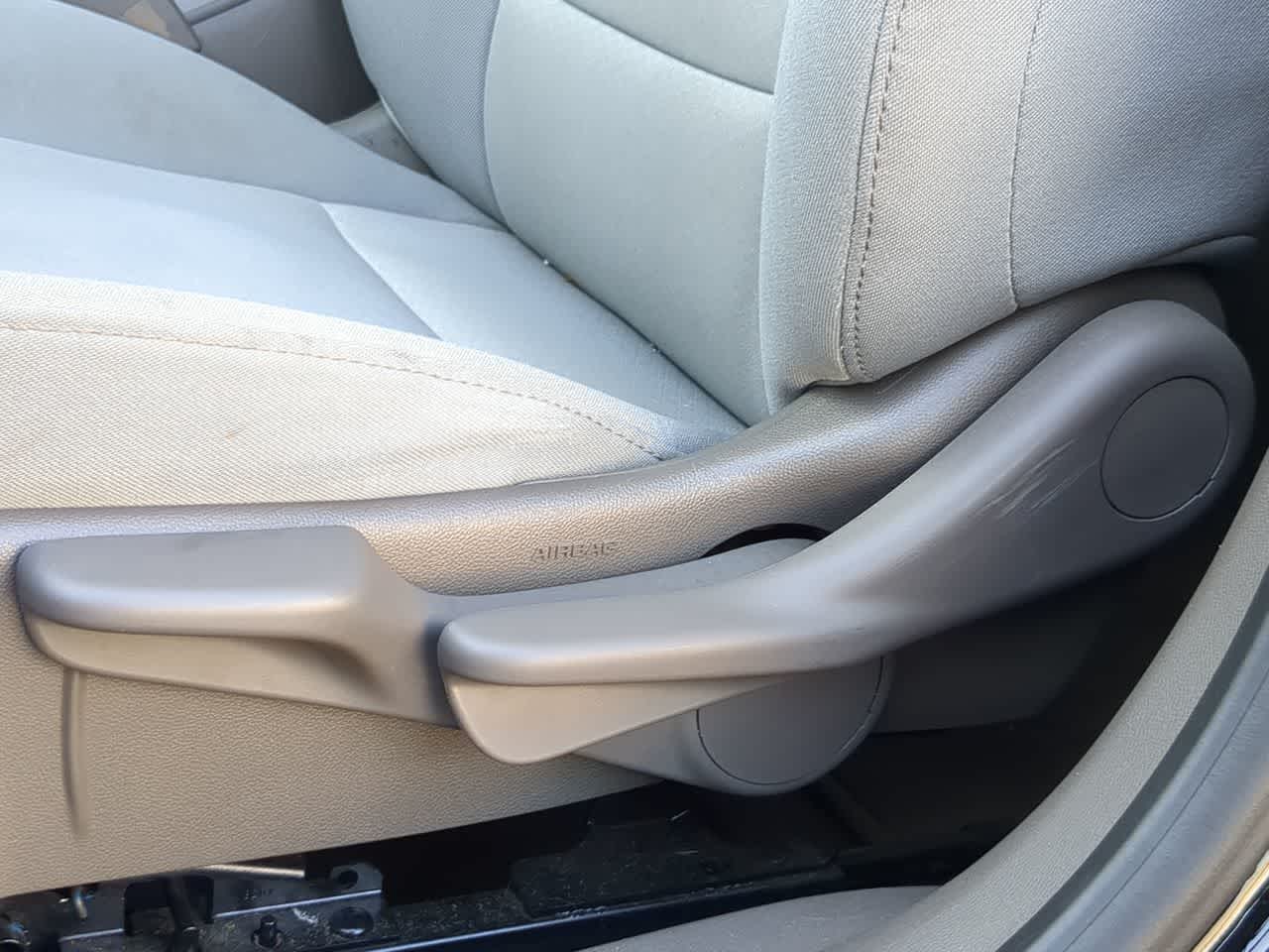 Thumbnail: 2018 Chevrolet Malibu - 16