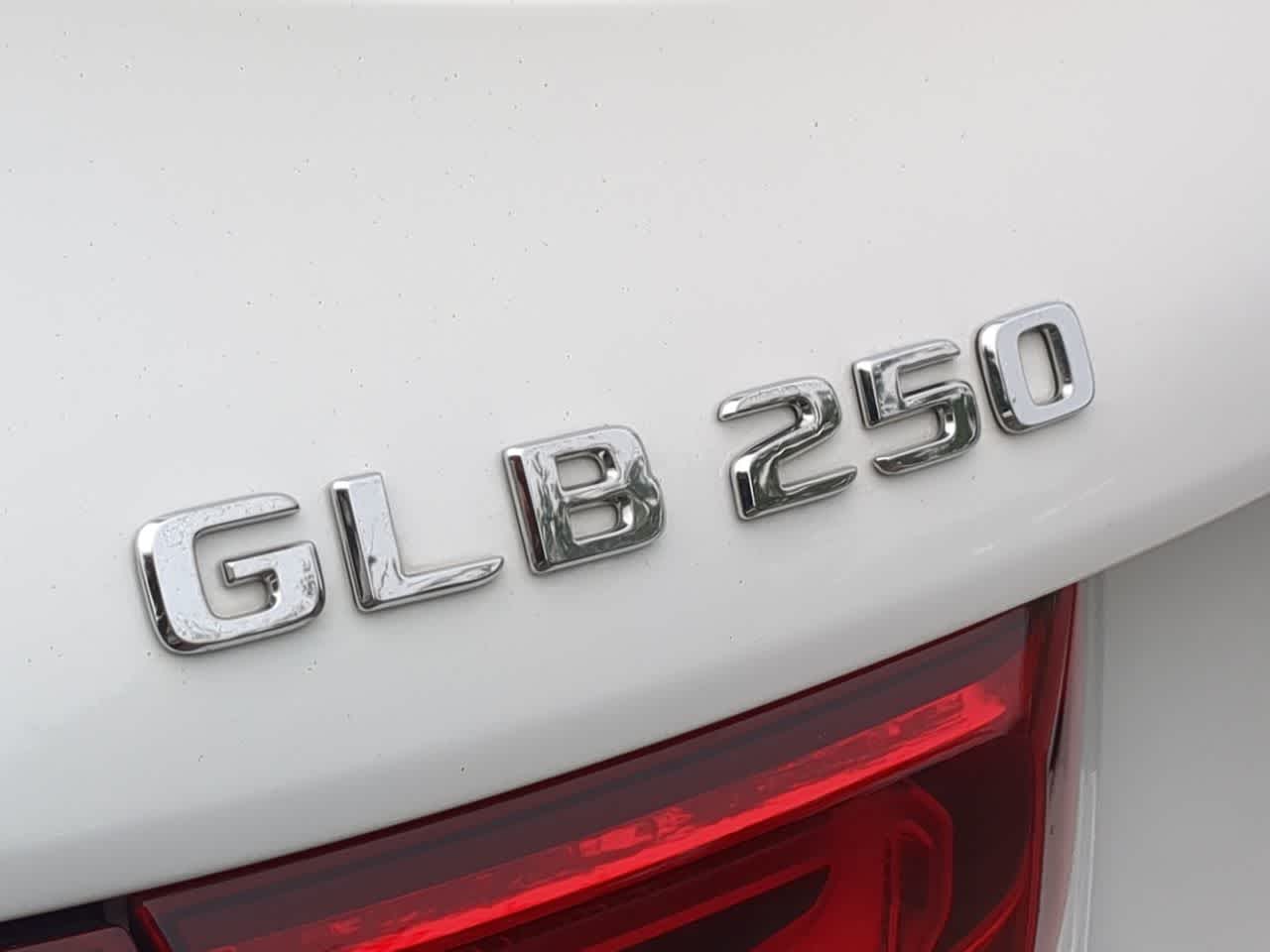 Thumbnail: 2020 Mercedes-Benz GLB - 13