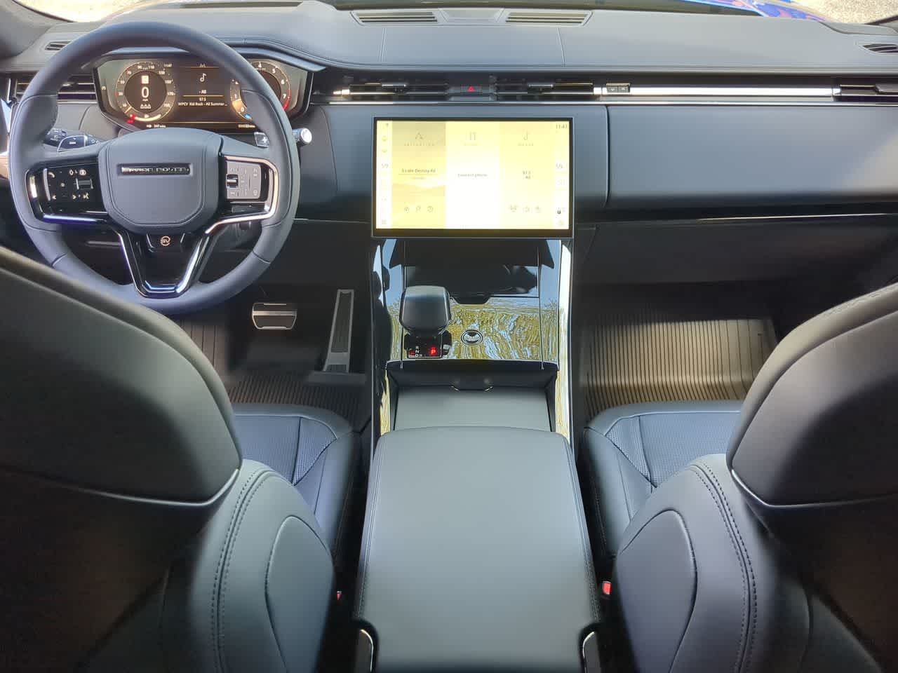 Thumbnail: 2026 Land Rover Range Rover Sport - 15