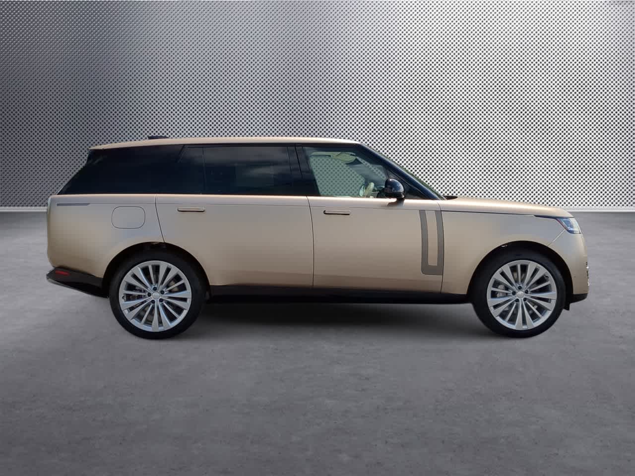 Thumbnail: 2025 Land Rover Range Rover - 9