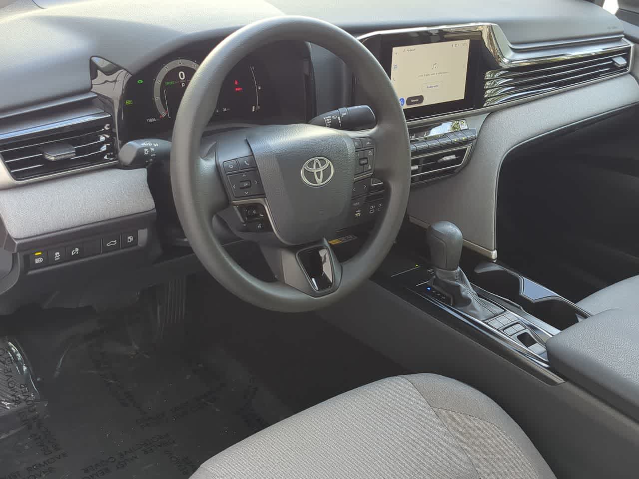 Thumbnail: 2025 Toyota Camry - 10