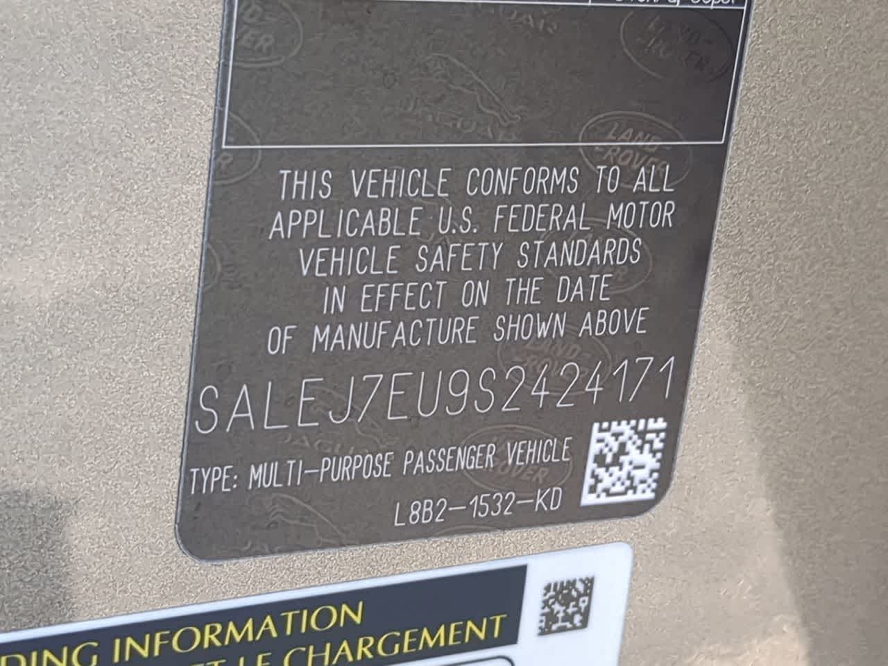 Thumbnail: 2025 Land Rover Defender - 39