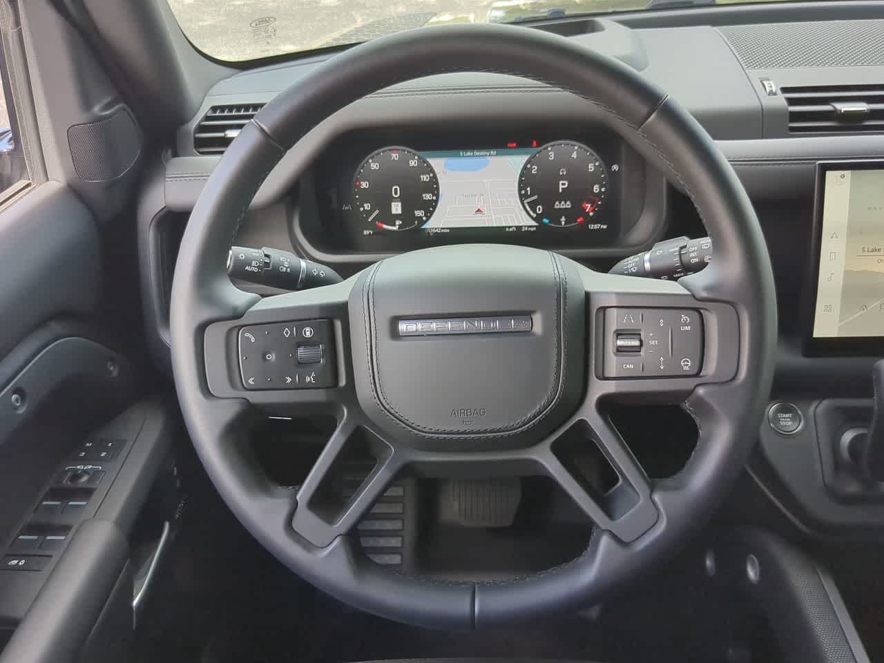 Thumbnail: 2025 Land Rover Defender - 25