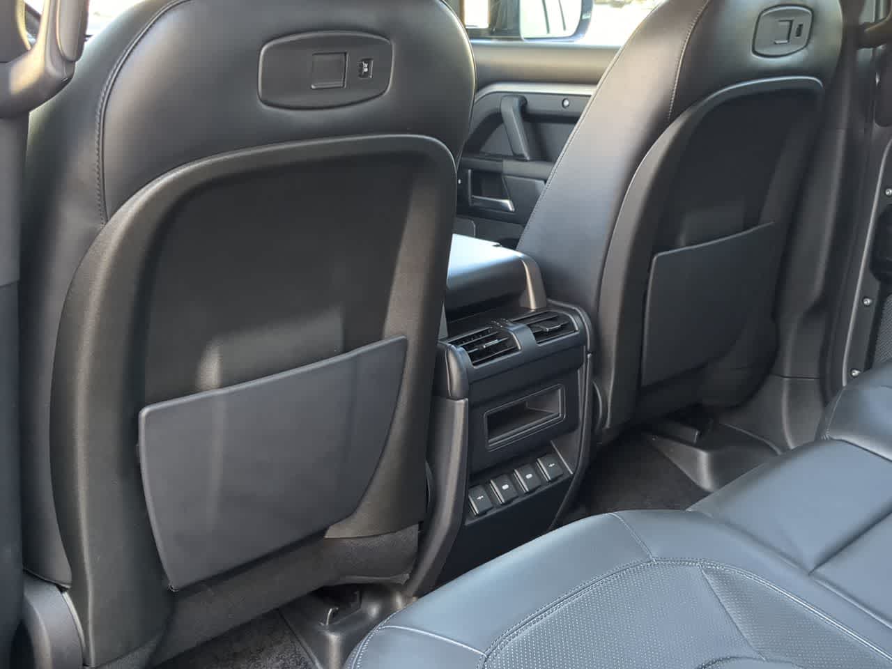 Thumbnail: 2020 Land Rover Defender - 19