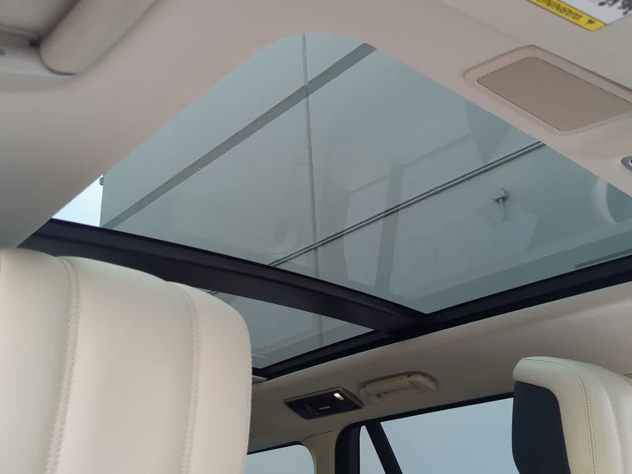 Thumbnail: 2020 Land Rover Range Rover - 20