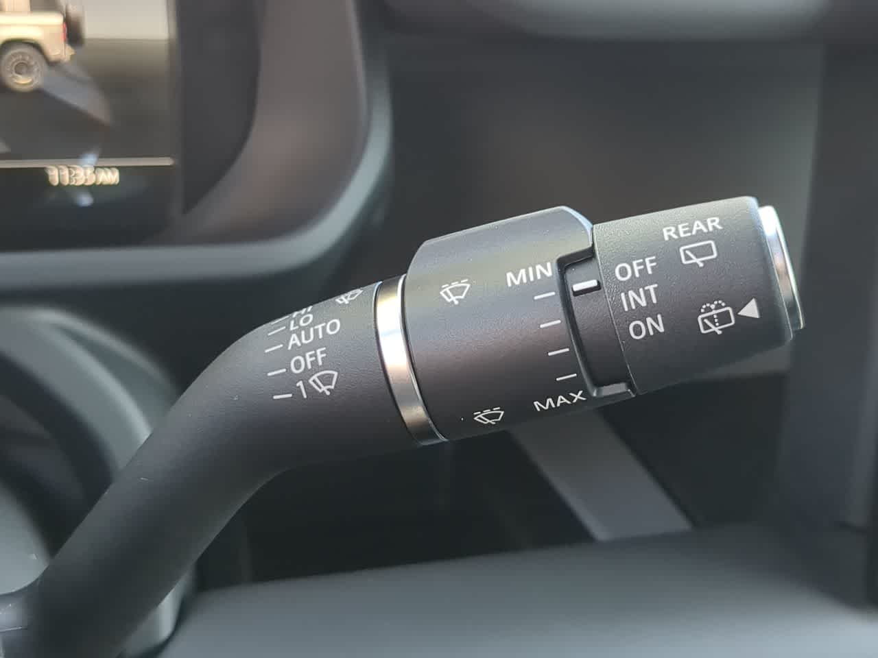 Thumbnail: 2025 Land Rover Defender - 28