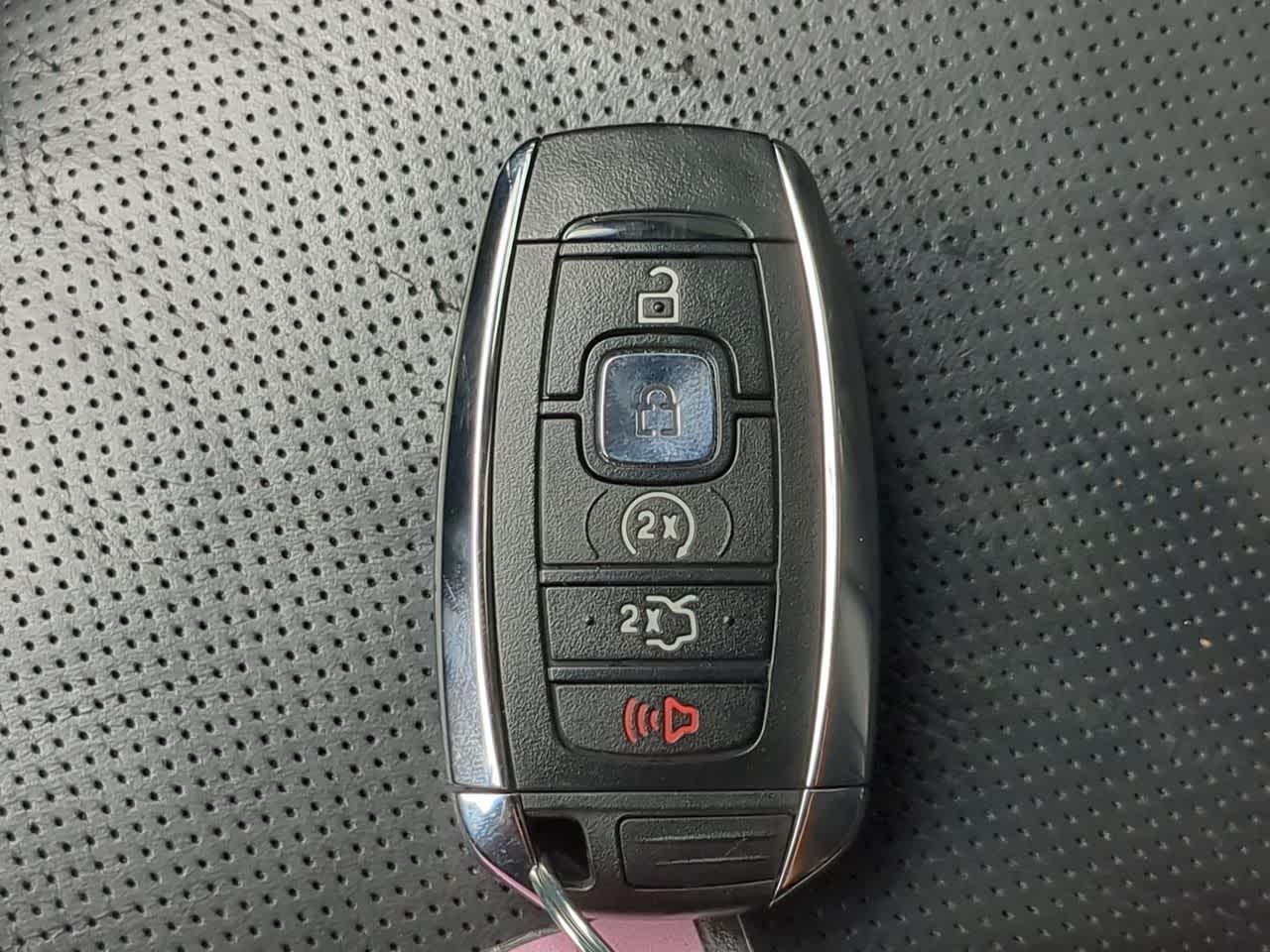 Thumbnail: 2017 Lincoln MKX - 35