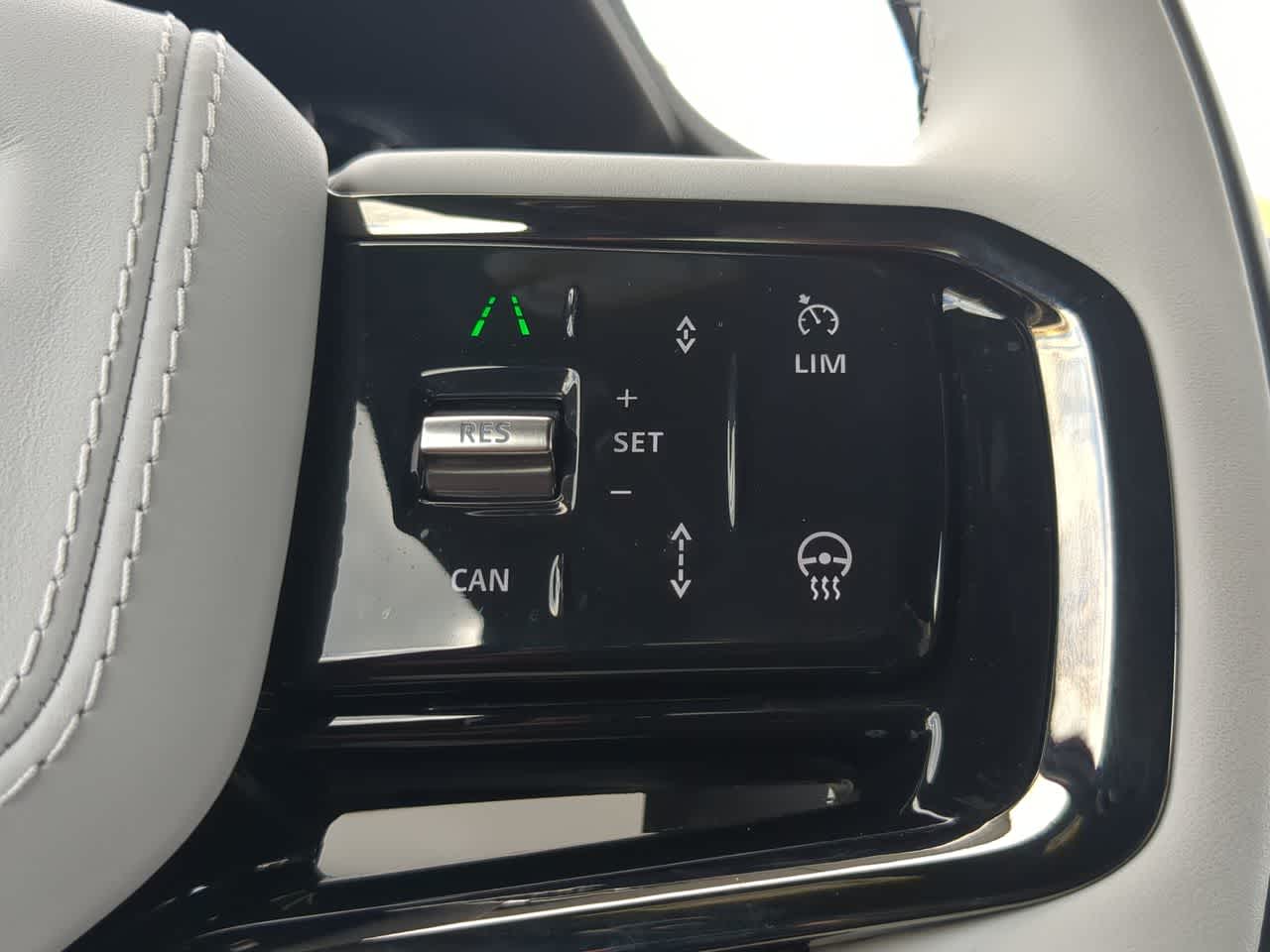 Thumbnail: 2025 Land Rover Range Rover Sport - 27