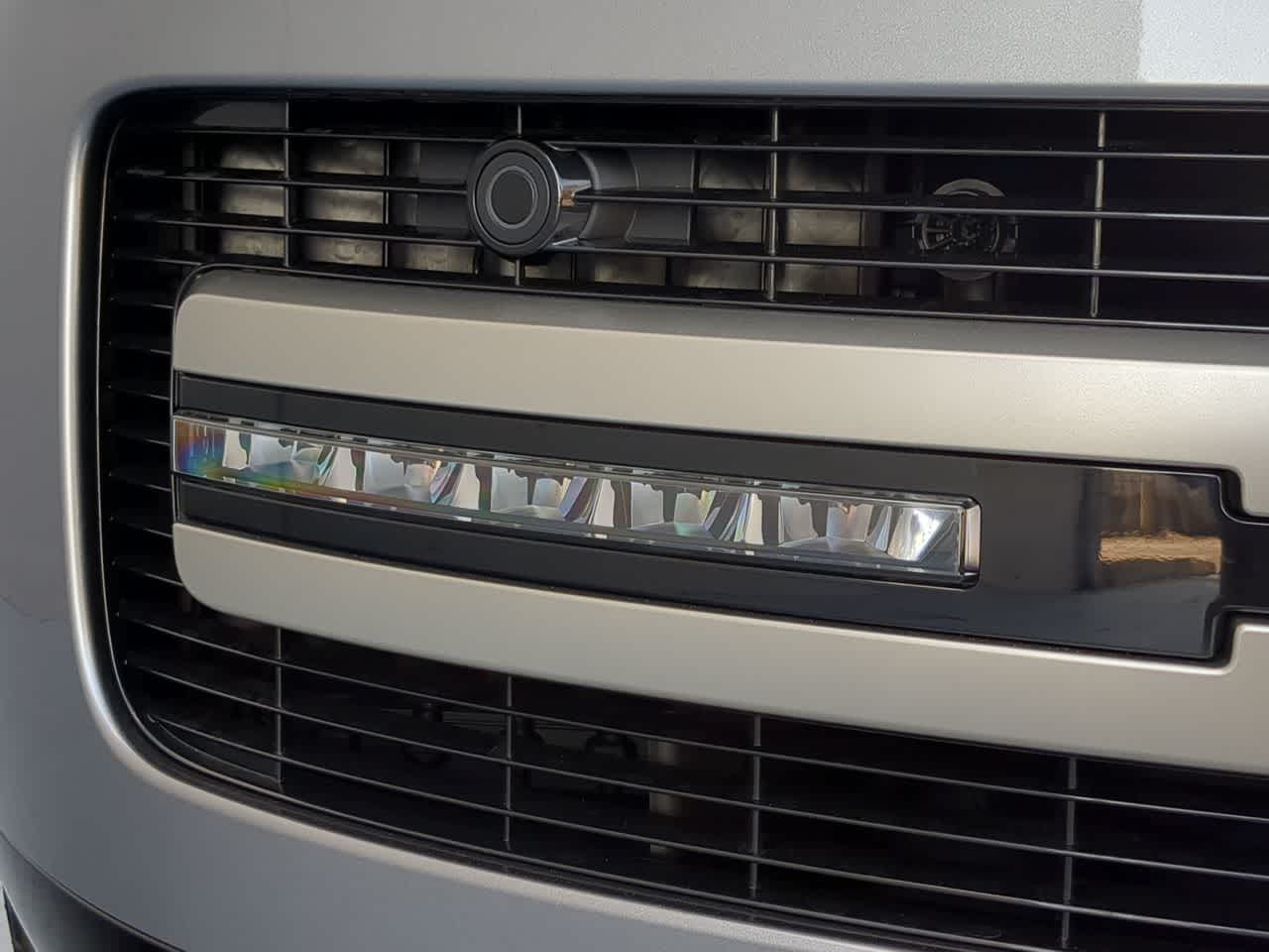 Thumbnail: 2025 Land Rover Range Rover - 11