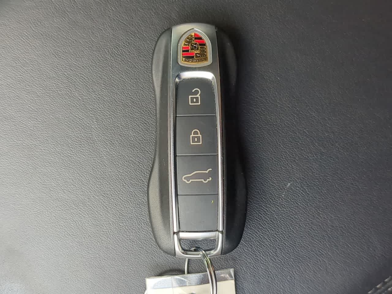 Thumbnail: 2023 Porsche Cayenne - 37