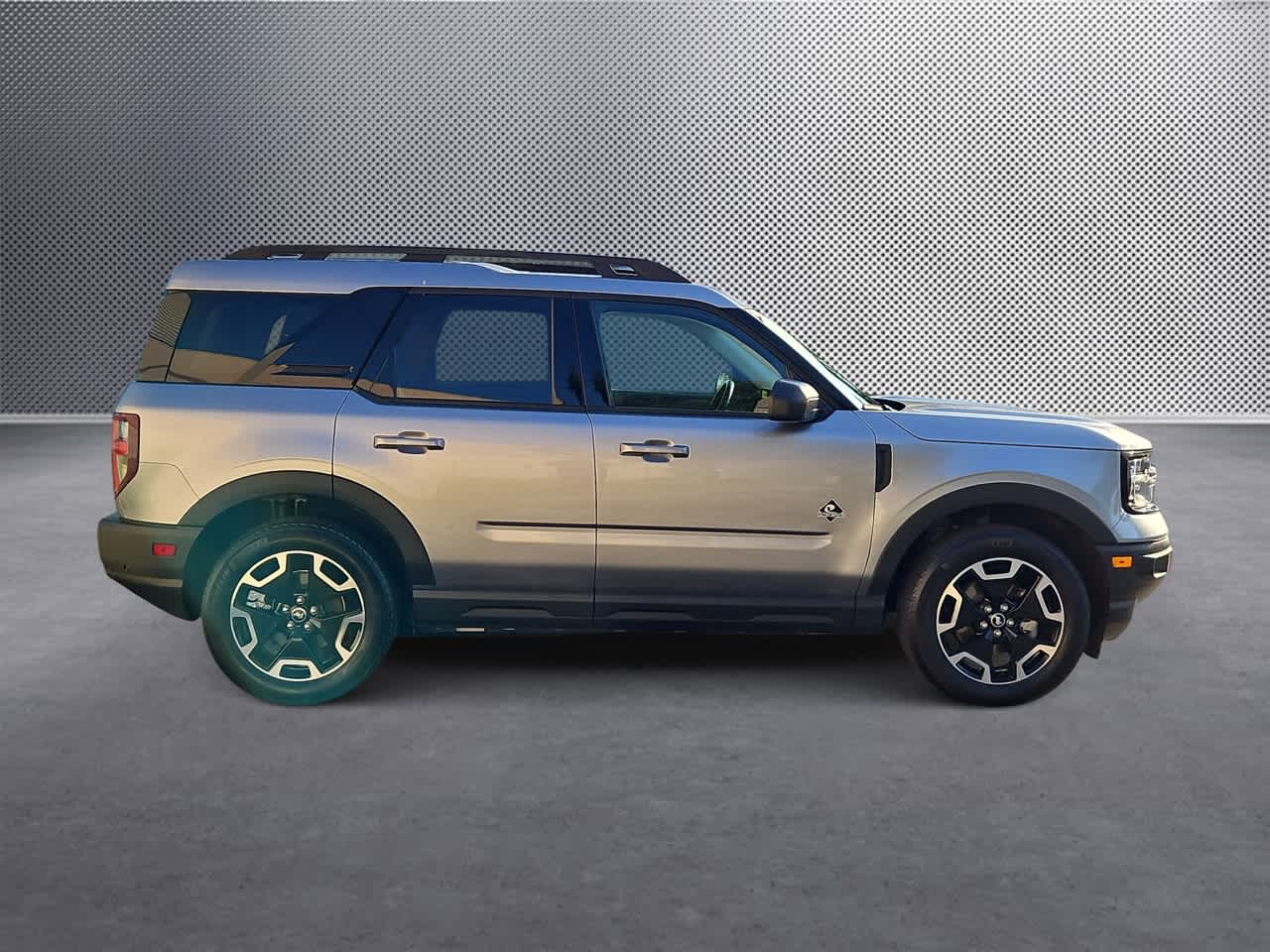 Thumbnail: 2023 Ford Bronco Sport - 9