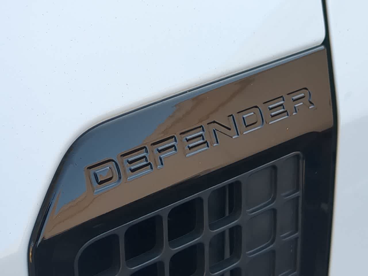 Thumbnail: 2024 Land Rover Defender - 13