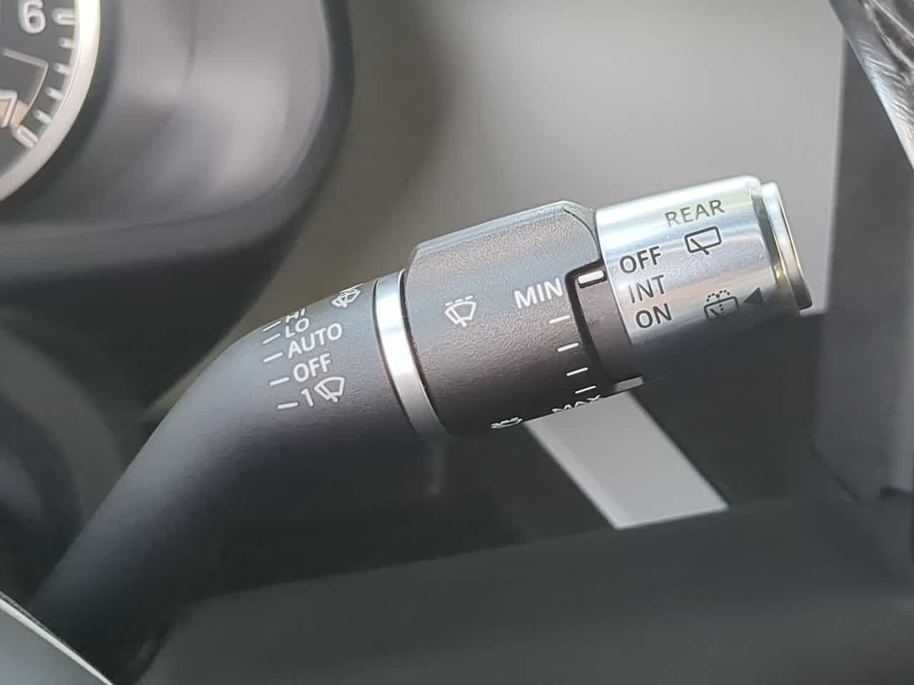 Thumbnail: 2022 Land Rover Defender - 28