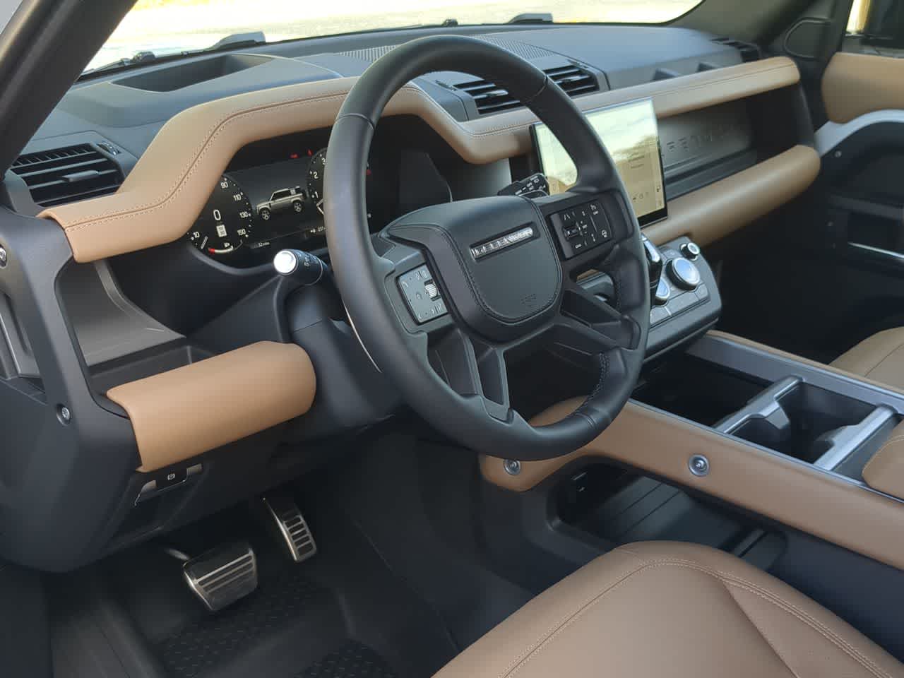 Thumbnail: 2025 Land Rover Defender - 10