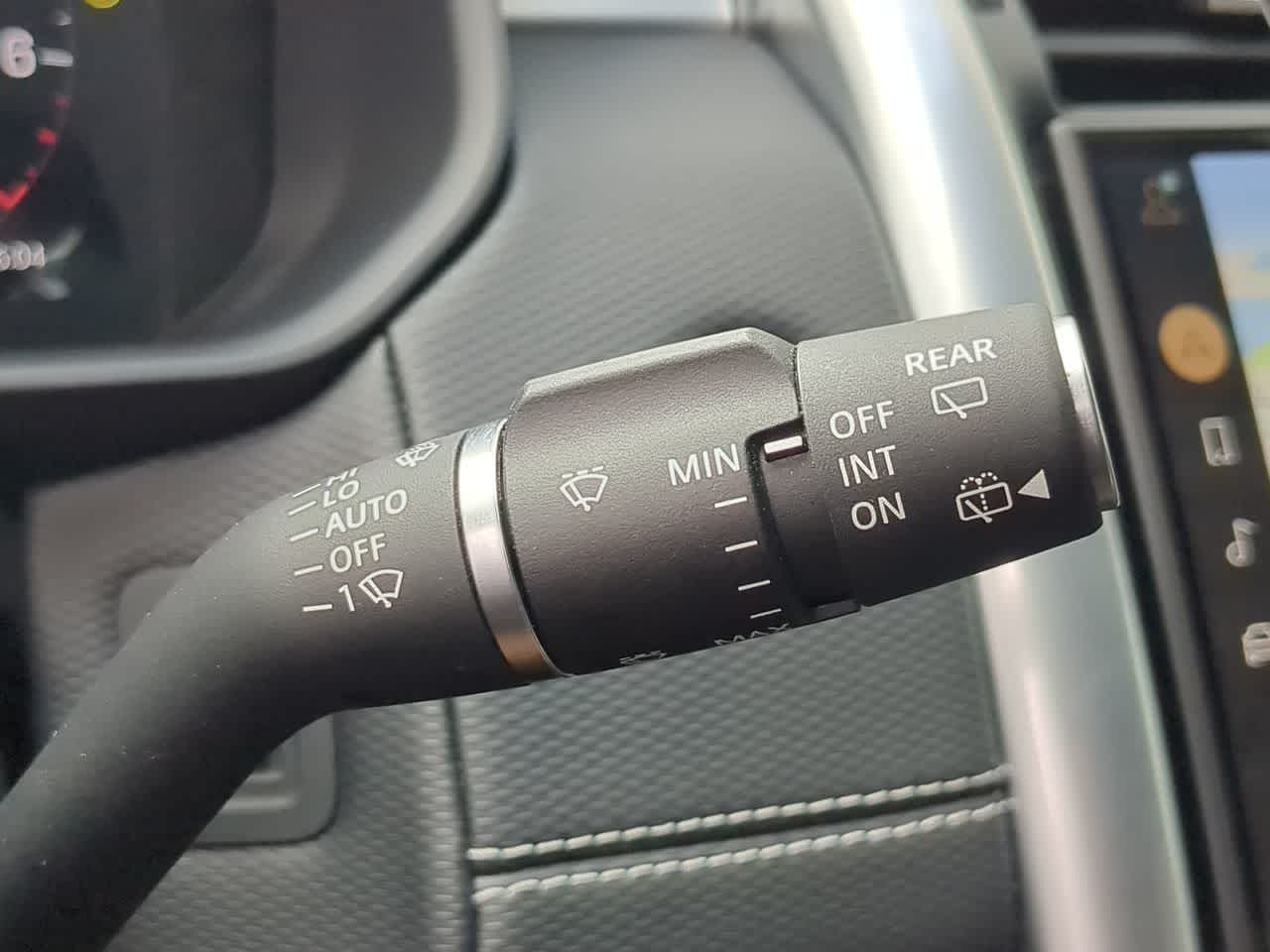 Thumbnail: 2025 Land Rover Discovery - 27