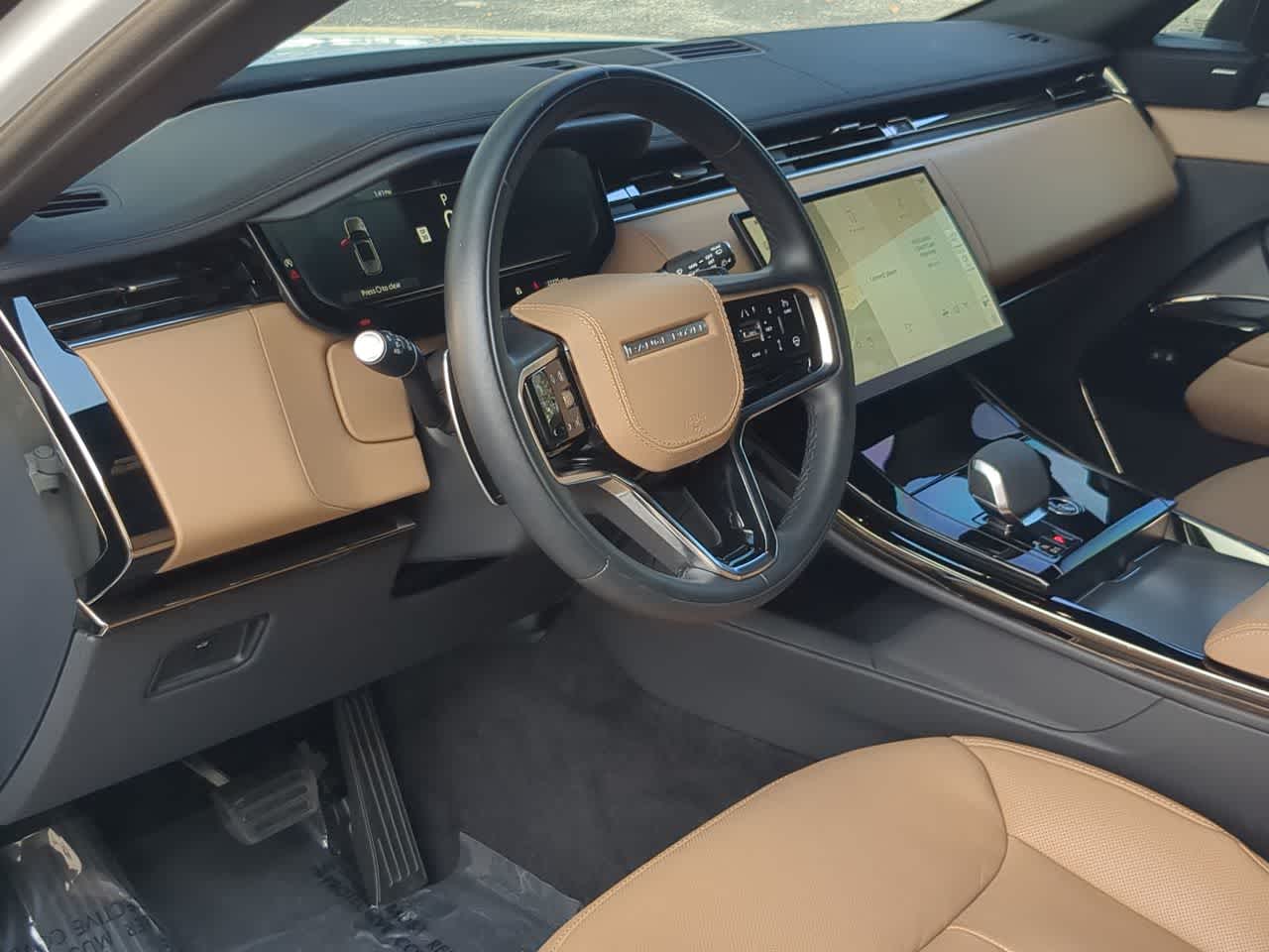 Thumbnail: 2025 Land Rover Range Rover Sport - 10