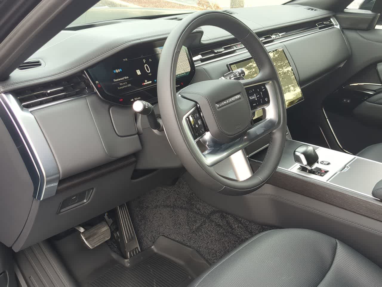 Thumbnail: 2026 Land Rover Range Rover - 10