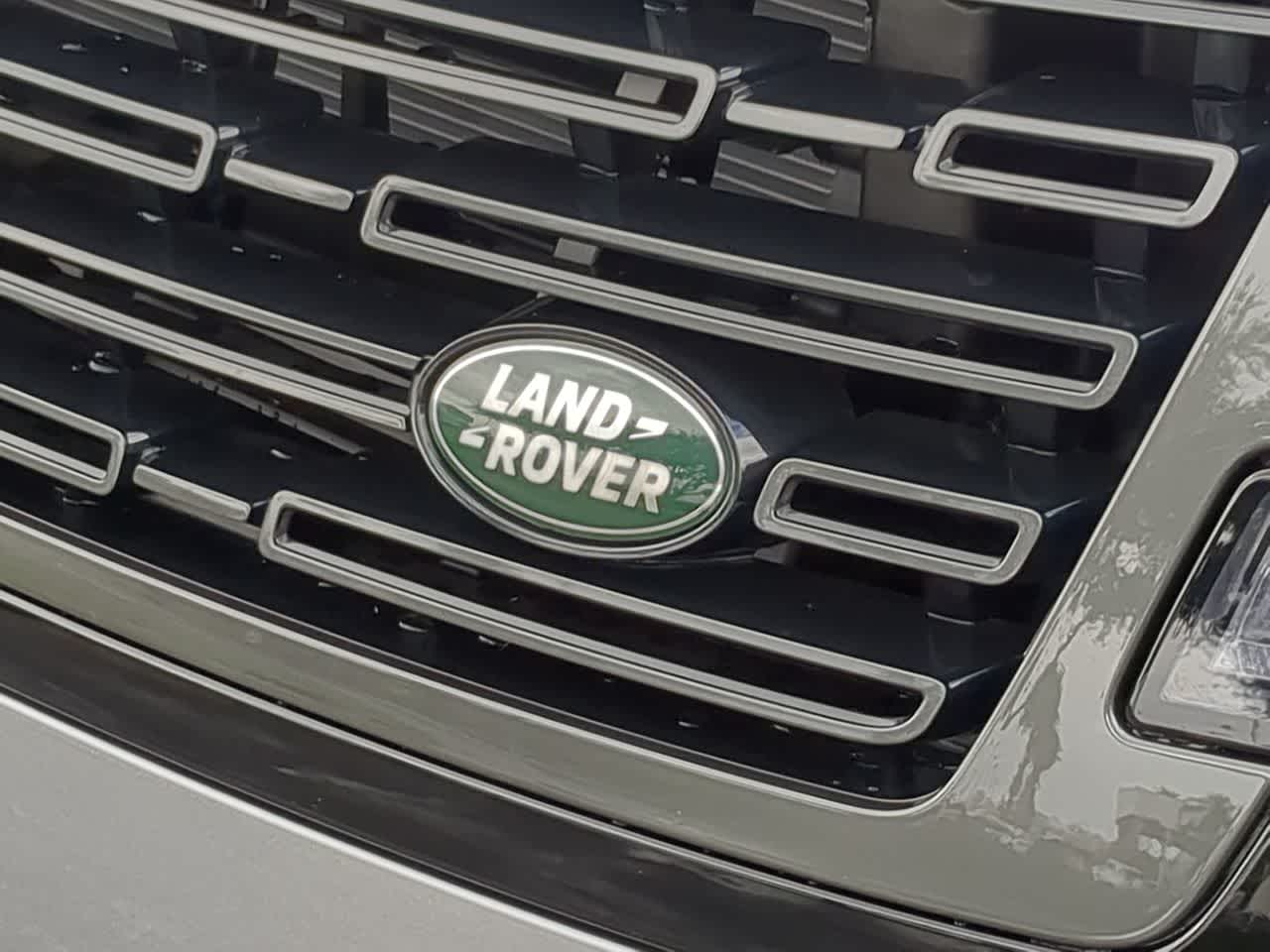 Thumbnail: 2025 Land Rover Range Rover - 12