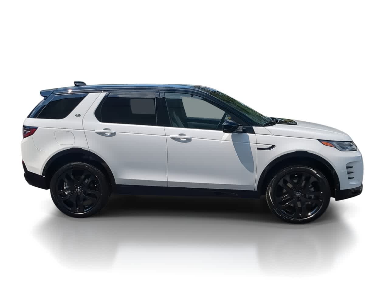 Thumbnail: 2025 Land Rover Discovery Sport - 9