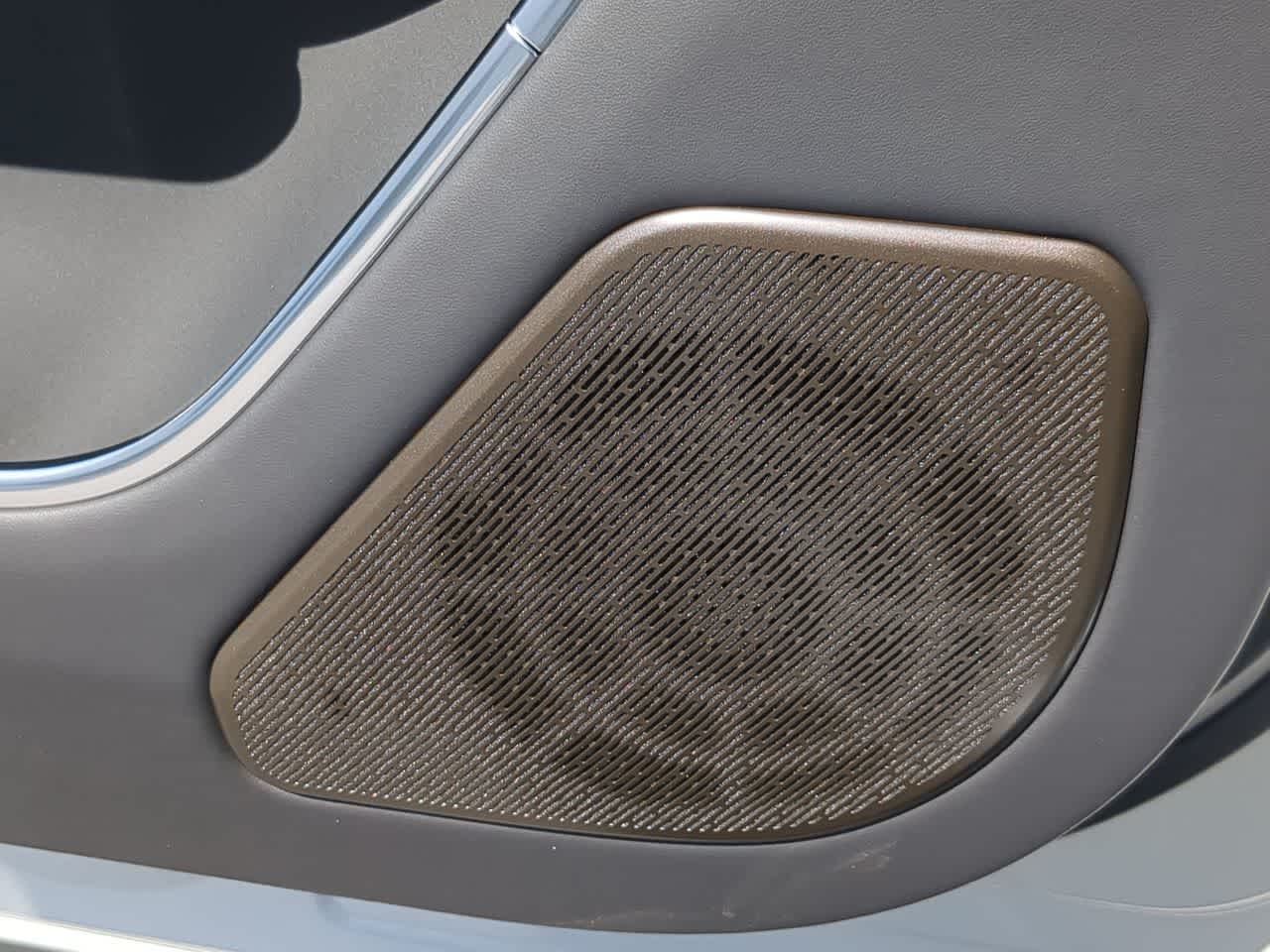 Thumbnail: 2026 Land Rover Range Rover - 33