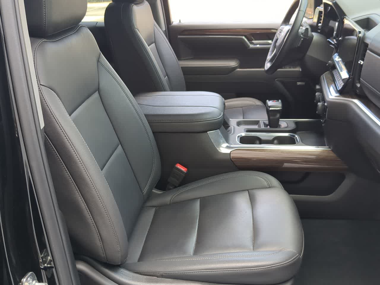 Thumbnail: 2025 Chevrolet Silverado 1500 - 20