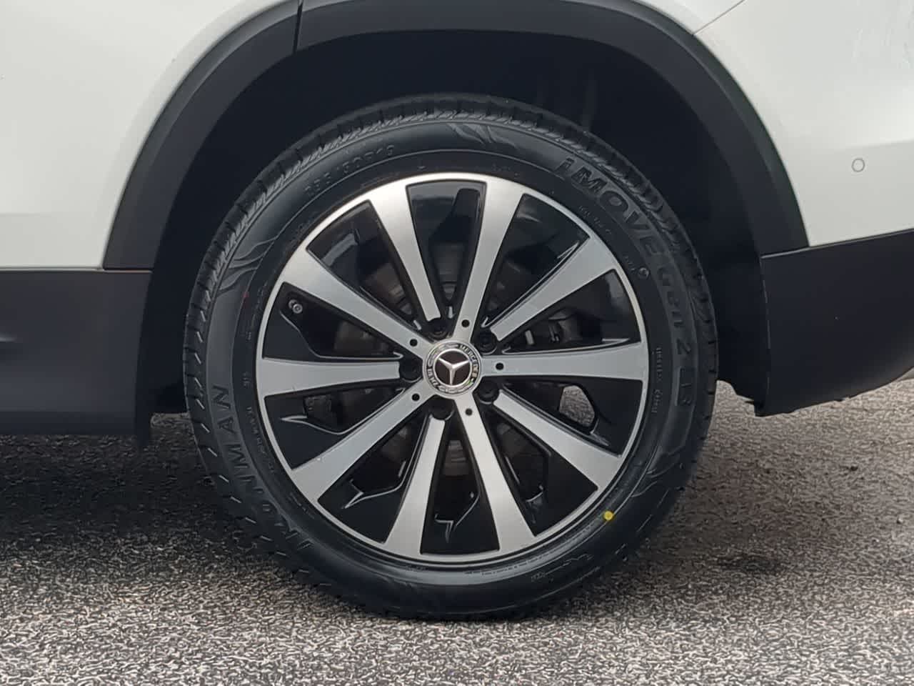 Thumbnail: 2020 Mercedes-Benz GLB - 14