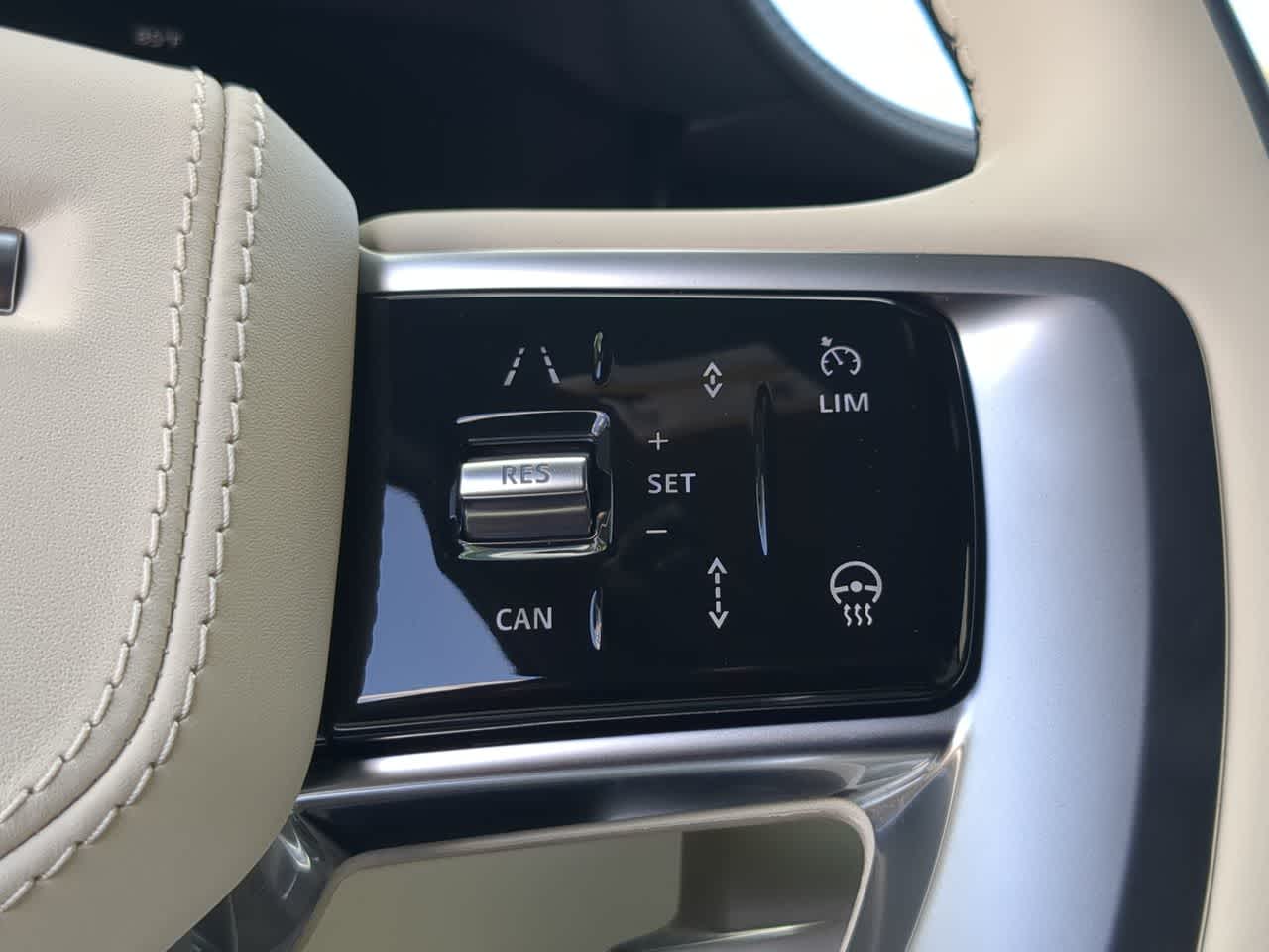 Thumbnail: 2026 Land Rover Range Rover - 27