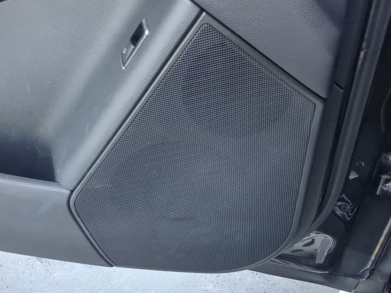 Thumbnail: 2015 Mercedes-Benz GL-Class - 31