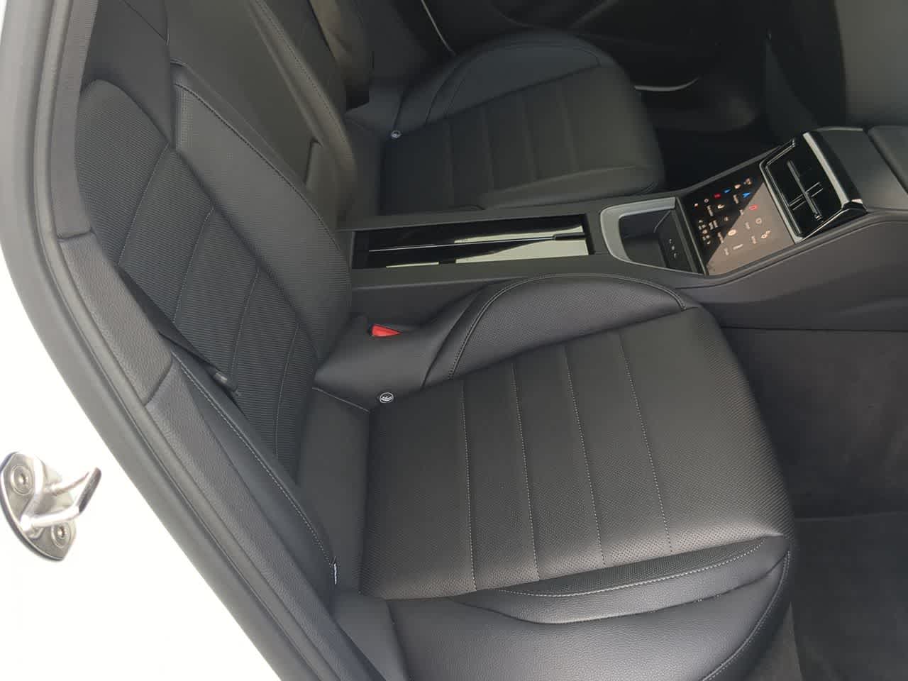 Thumbnail: 2025 Porsche Panamera - 22