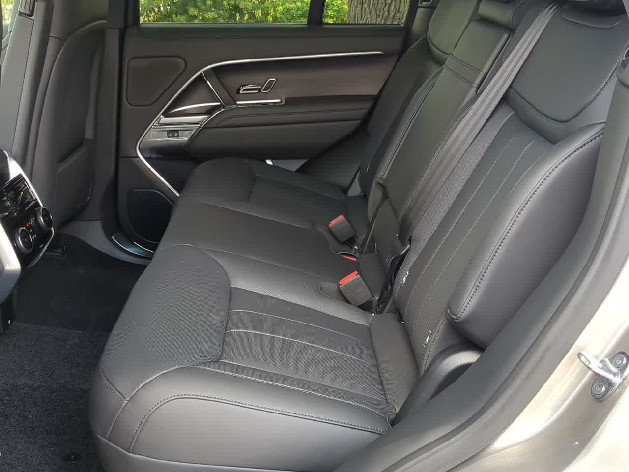 Thumbnail: 2026 Land Rover Range Rover - 20