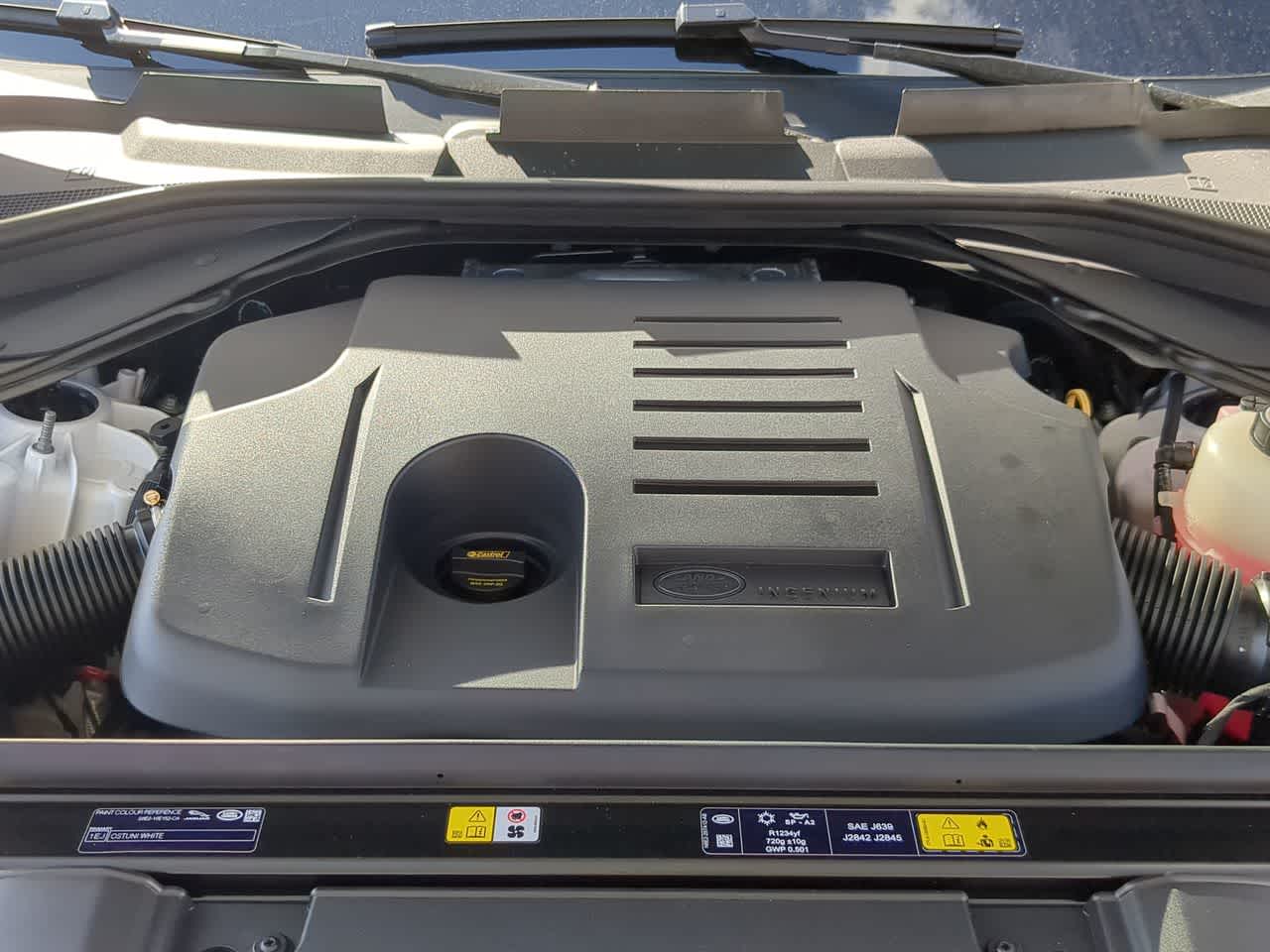 Thumbnail: 2026 Land Rover Range Rover - 15