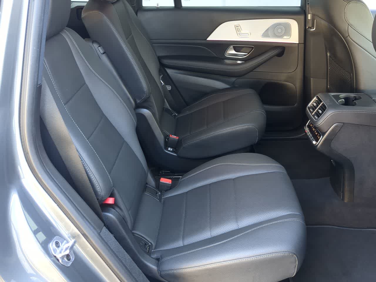 Thumbnail: 2025 Mercedes-Benz GLS - 21