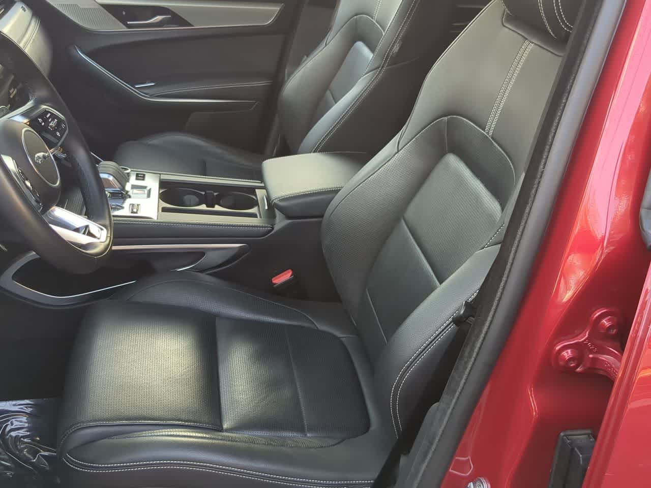 Thumbnail: 2024 Jaguar F-Pace - 16