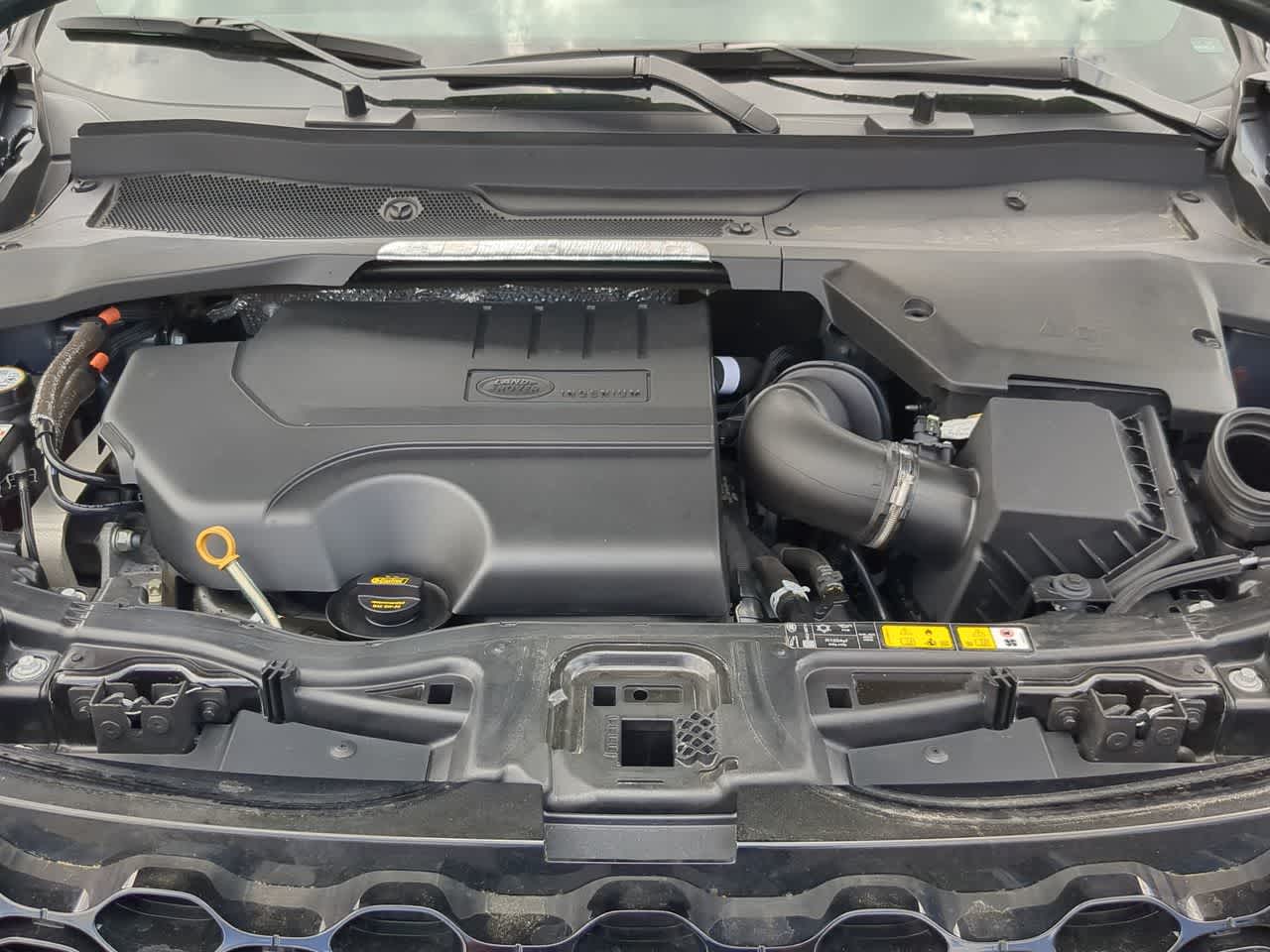 Thumbnail: 2025 Land Rover Discovery Sport - 14