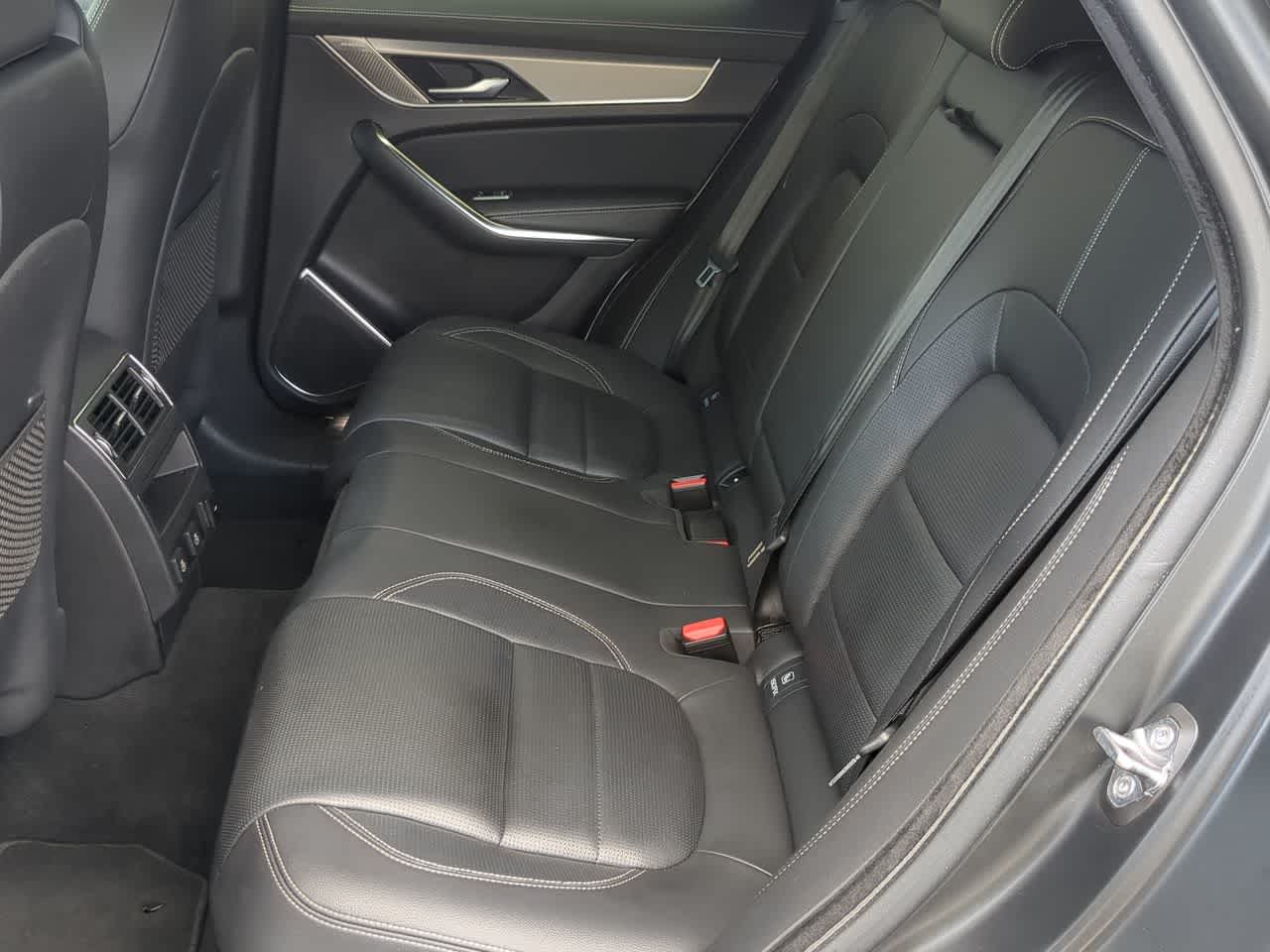 Thumbnail: 2025 Jaguar F-Pace - 19