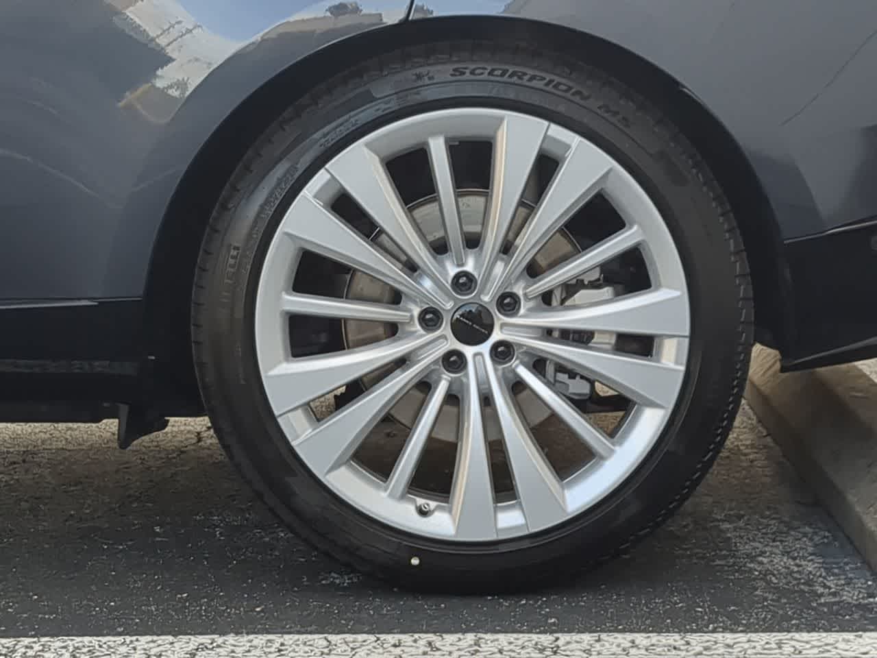 Thumbnail: 2026 Land Rover Range Rover - 14