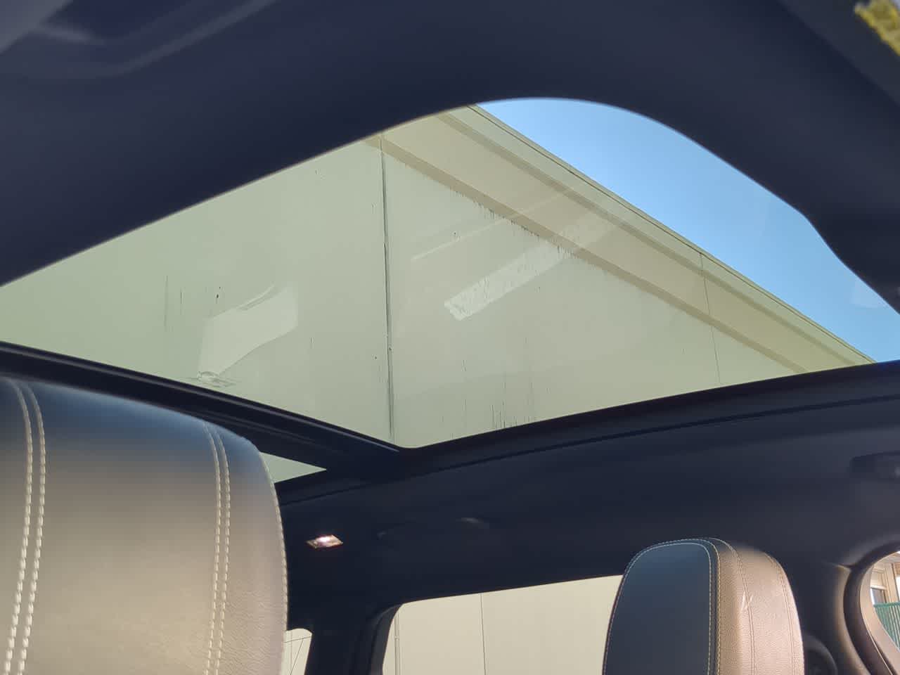 Thumbnail: 2020 Land Rover Range Rover Velar - 19