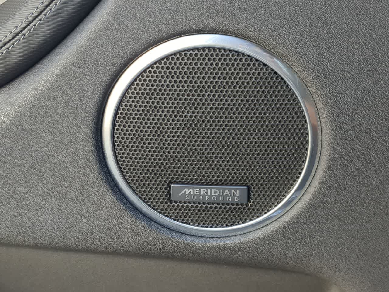 Thumbnail: 2025 Land Rover Discovery Sport - 33