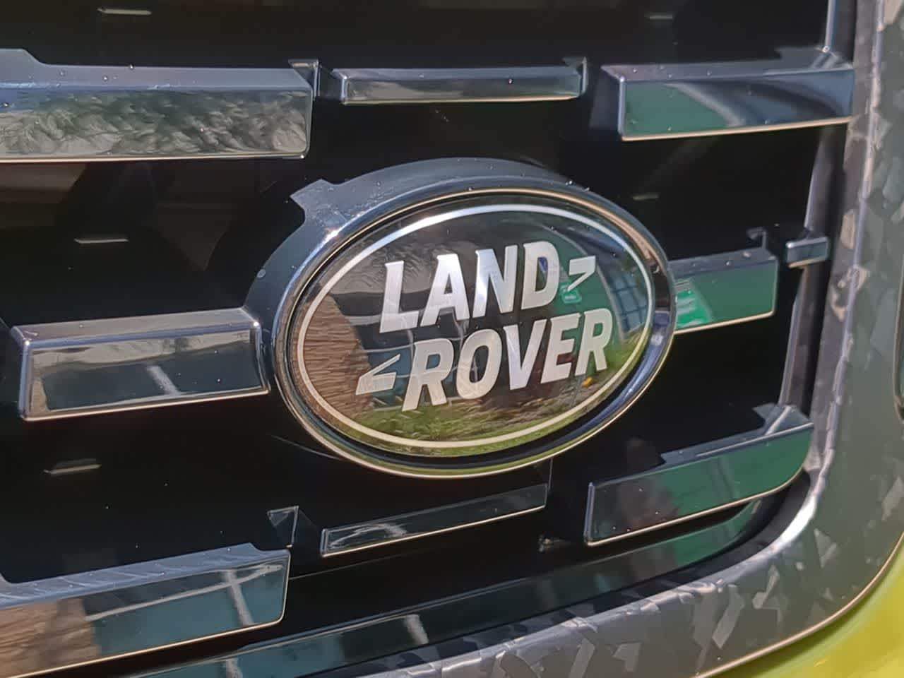 Thumbnail: 2025 Land Rover Range Rover Sport - 11