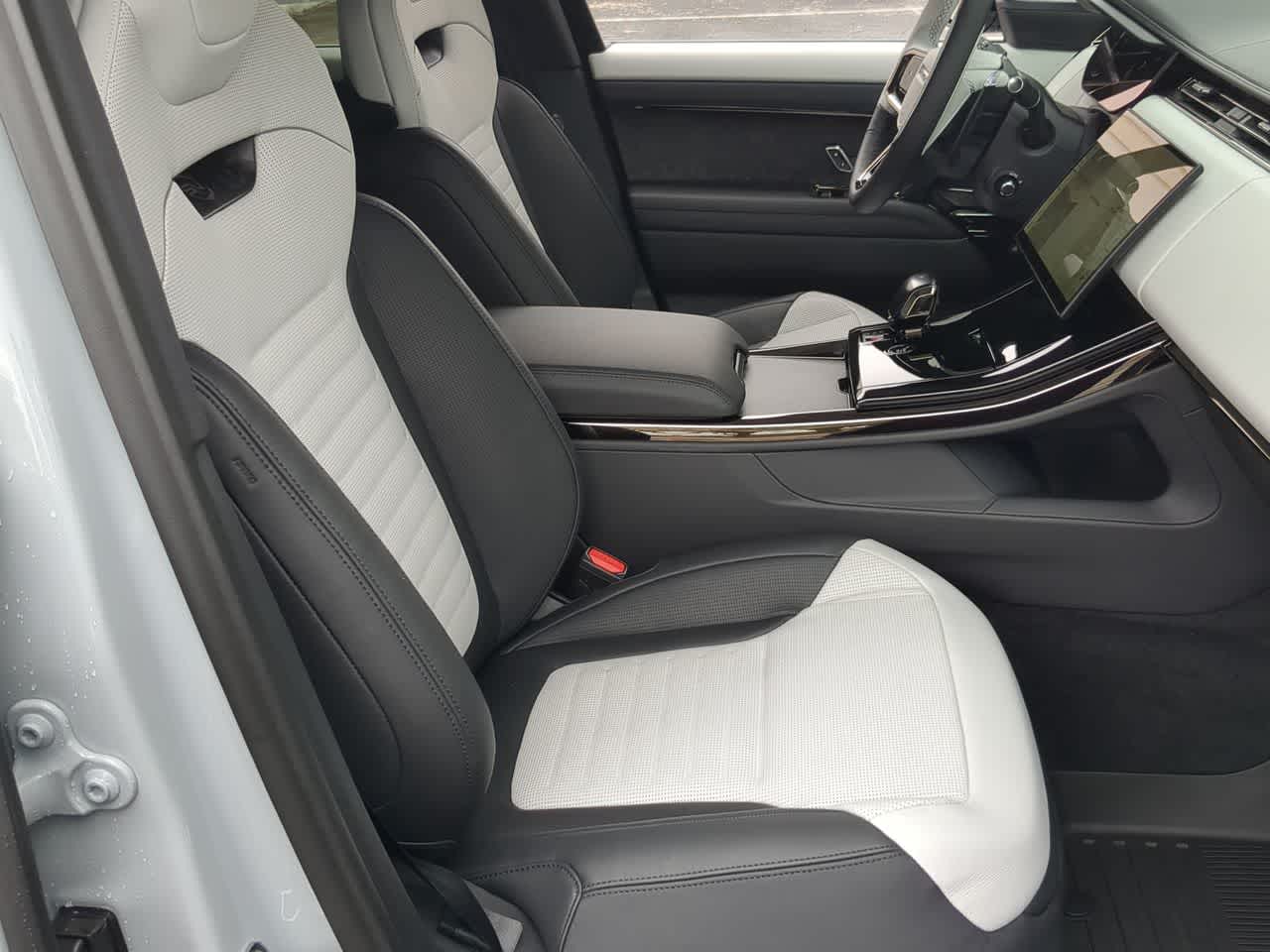 Thumbnail: 2026 Land Rover Range Rover Sport - 23