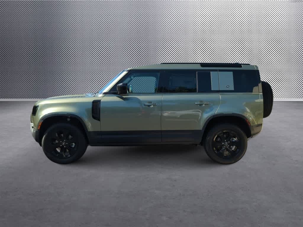 2024 Land Rover Defender  5