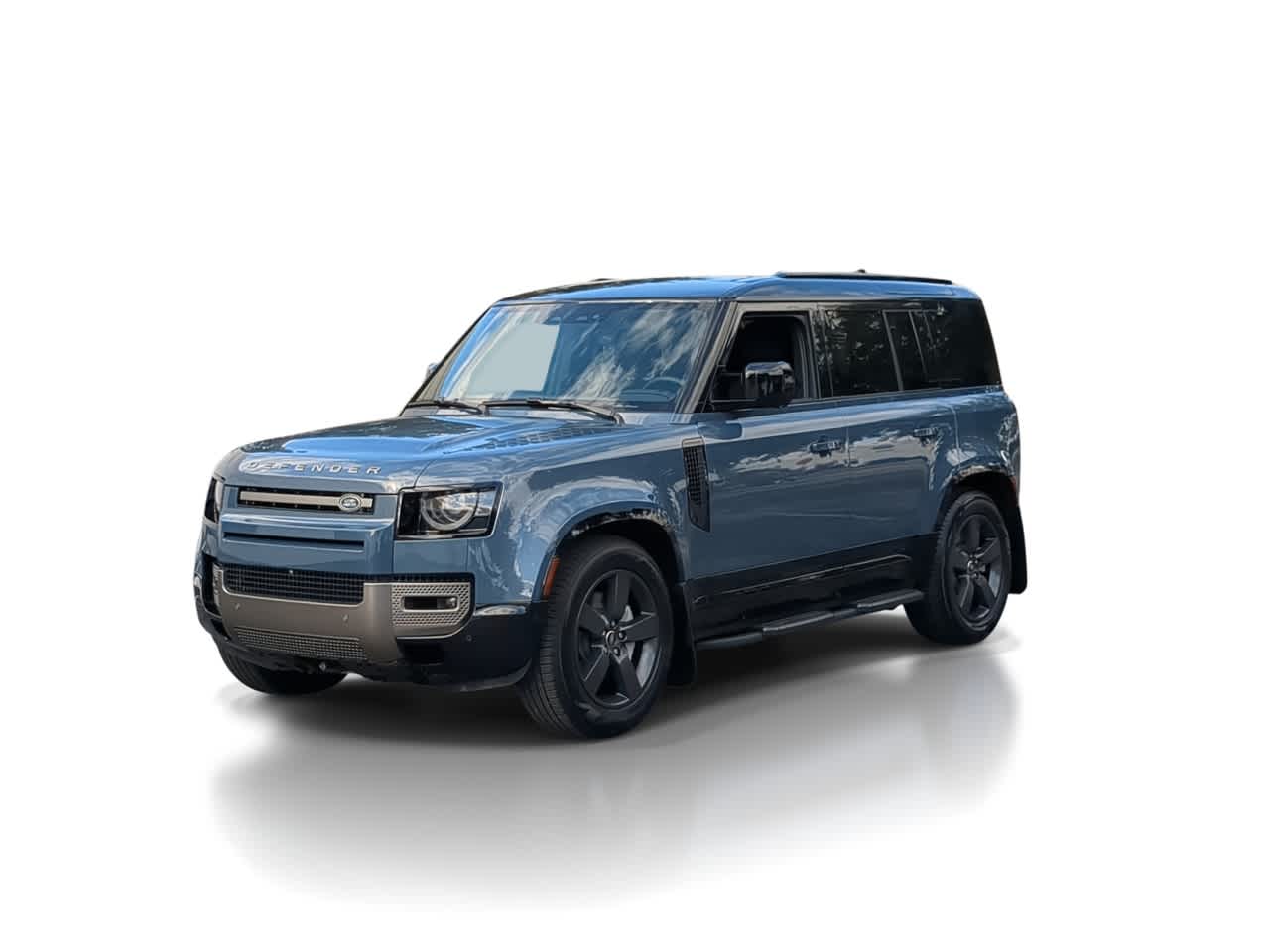 Thumbnail: 2025 Land Rover Defender - 4