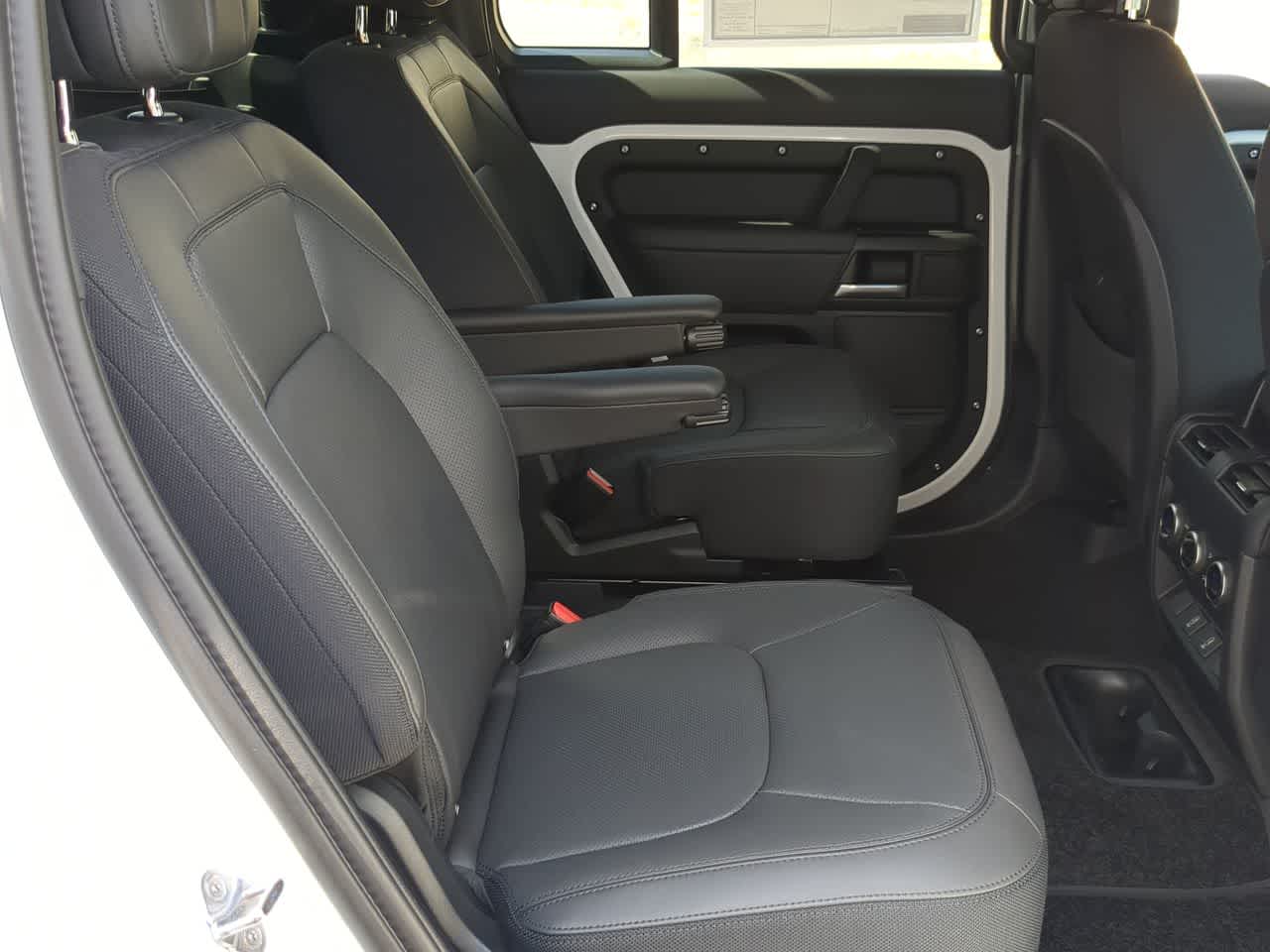 Thumbnail: 2026 Land Rover Defender - 22