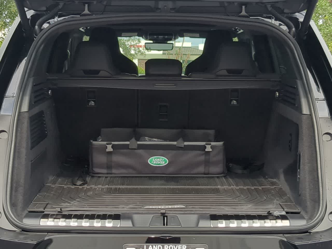 Thumbnail: 2026 Land Rover Range Rover Sport - 36