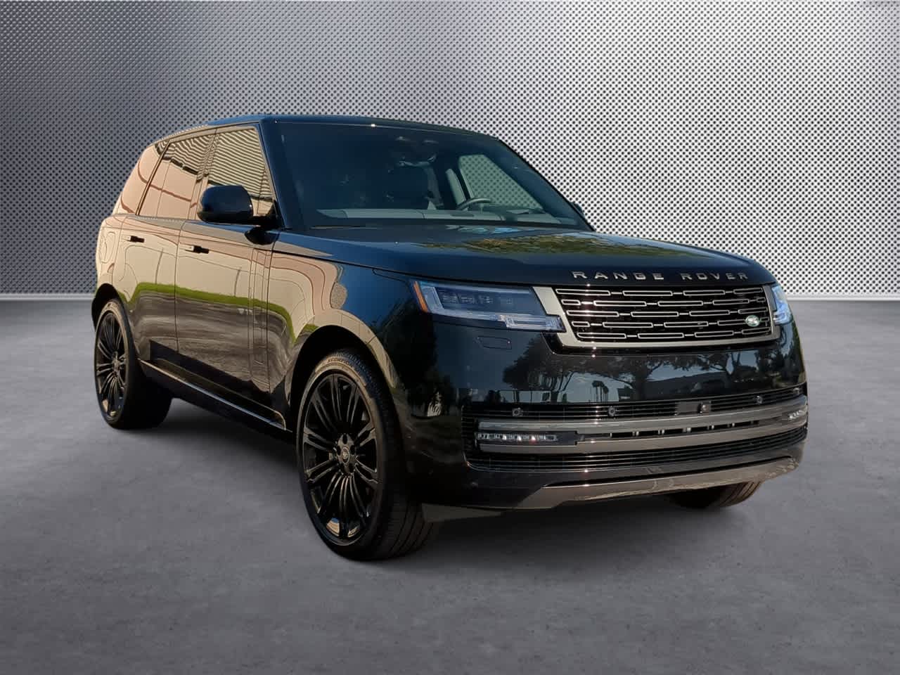 Thumbnail: 2025 Land Rover Range Rover - 2