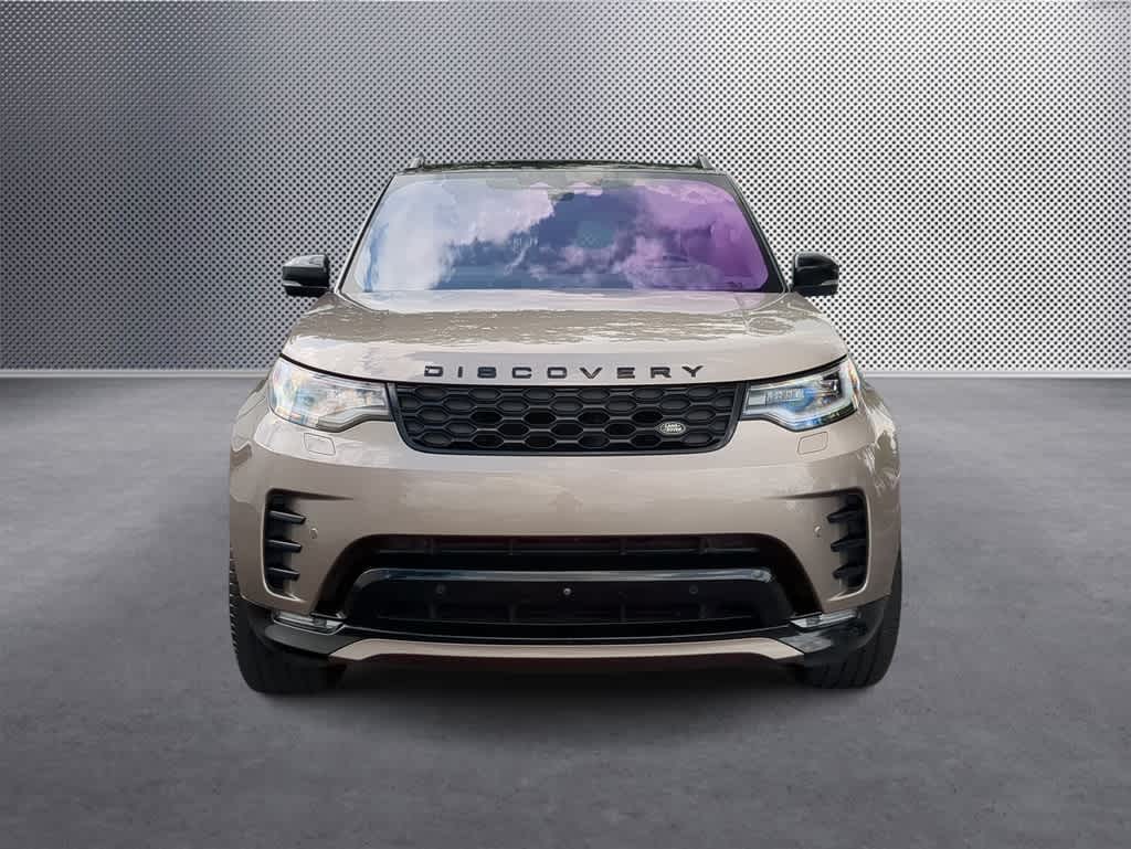 Thumbnail: 2022 Land Rover Discovery - 3