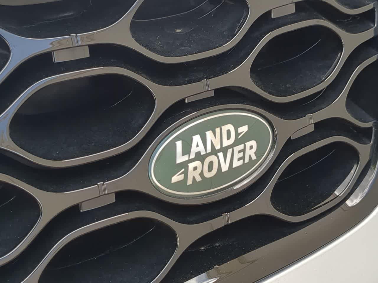 Thumbnail: 2025 Land Rover Discovery Sport - 12