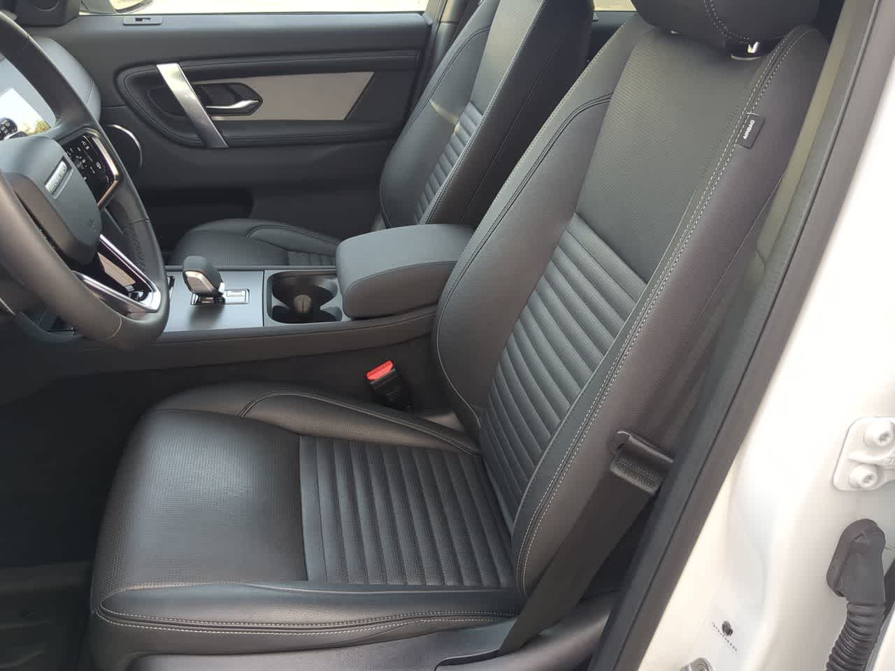 Thumbnail: 2025 Land Rover Discovery Sport - 16