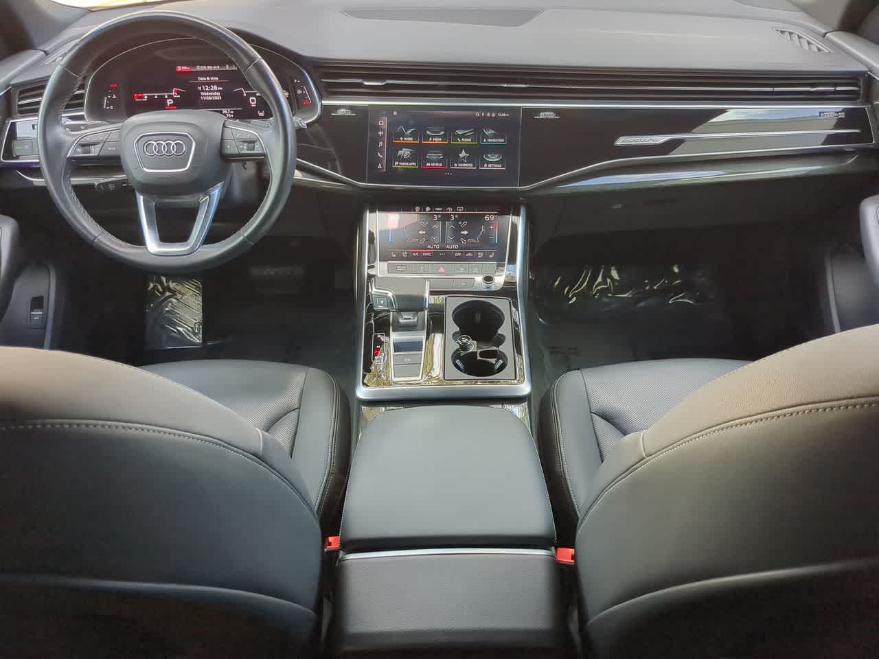 Thumbnail: 2021 Audi Q8 - 15